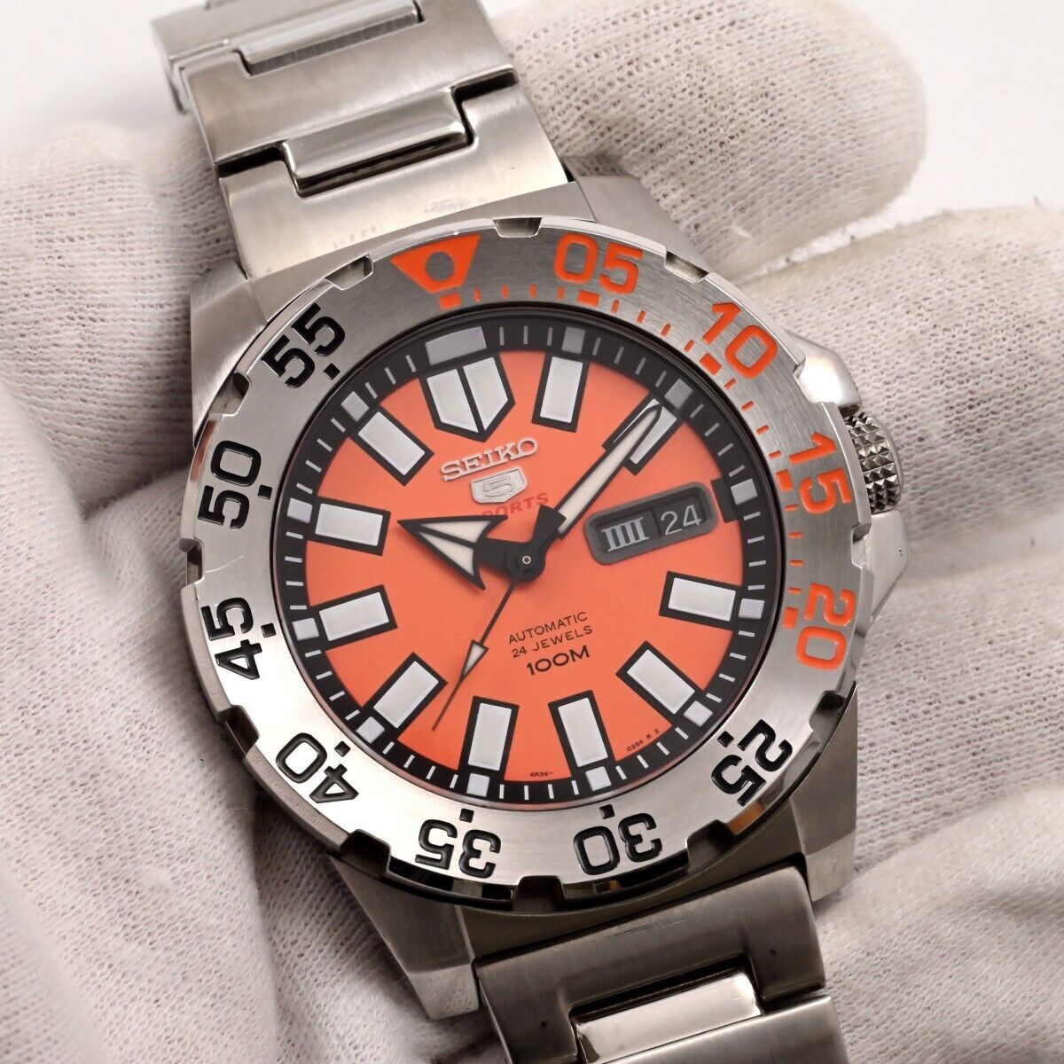 SEIKO 5 Sports 100M Divers Ref.4R36-02T0 Orange Monster day/date