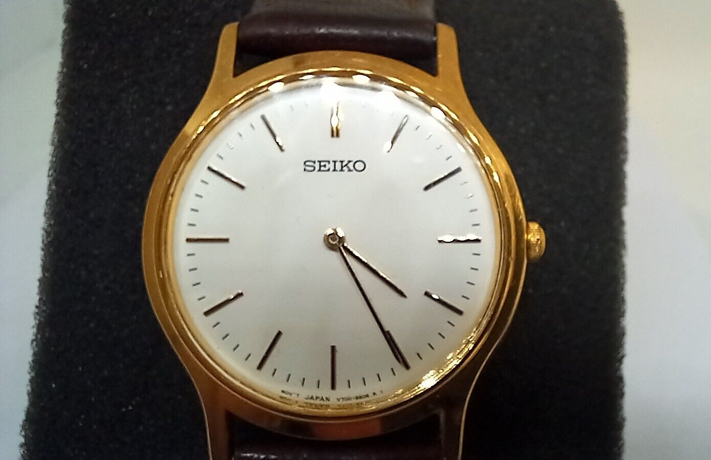 マブページ SEIKO V700 SEIKO Quartz Watch for Men V700-8A13 | WatchCharts Marketplace