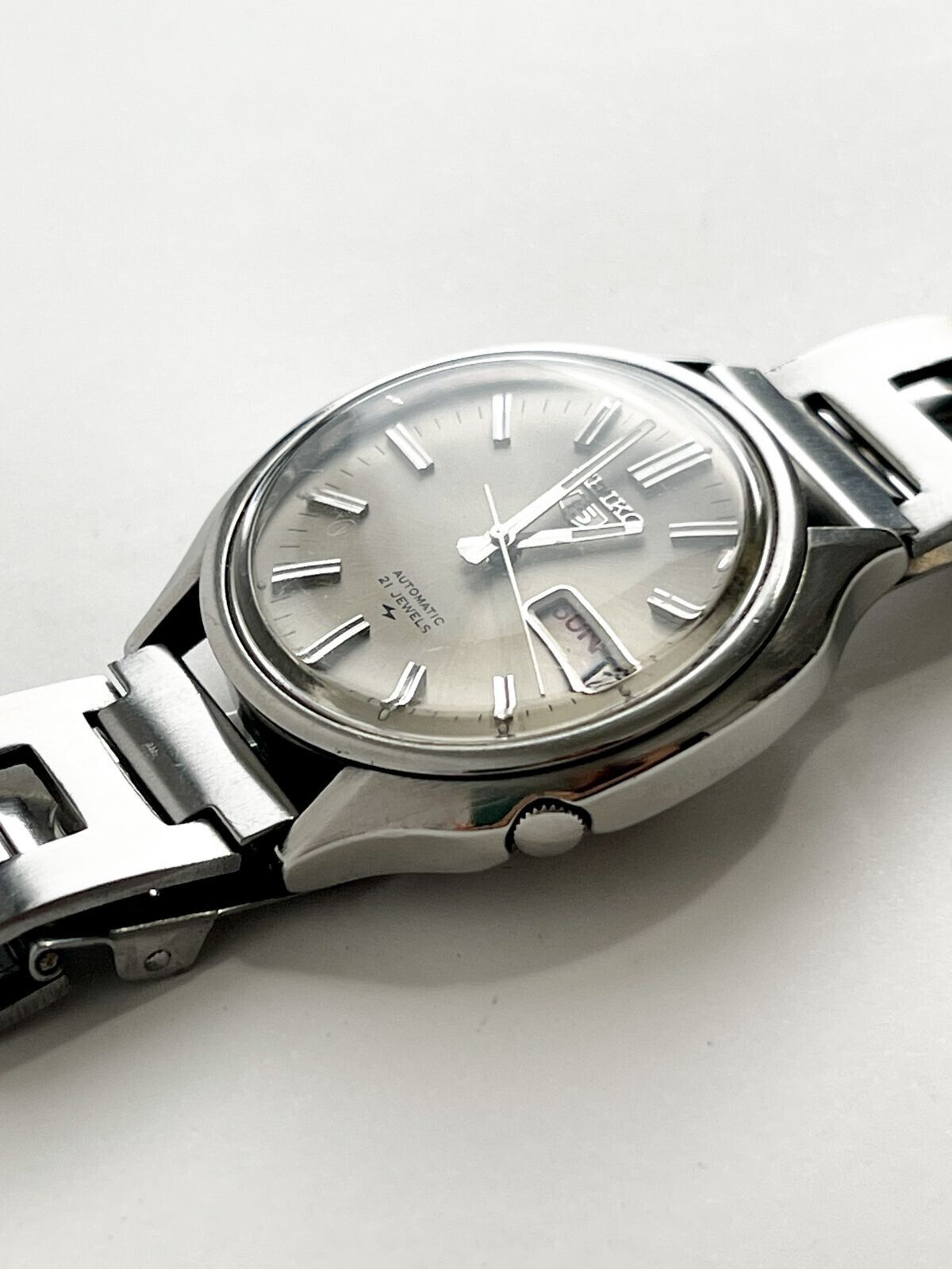 Seiko Vintage Seiko 5 Actus Automatic 7019-7060 White Dial Day for  Rs.16,654 for sale from a Trusted Seller on Chrono24