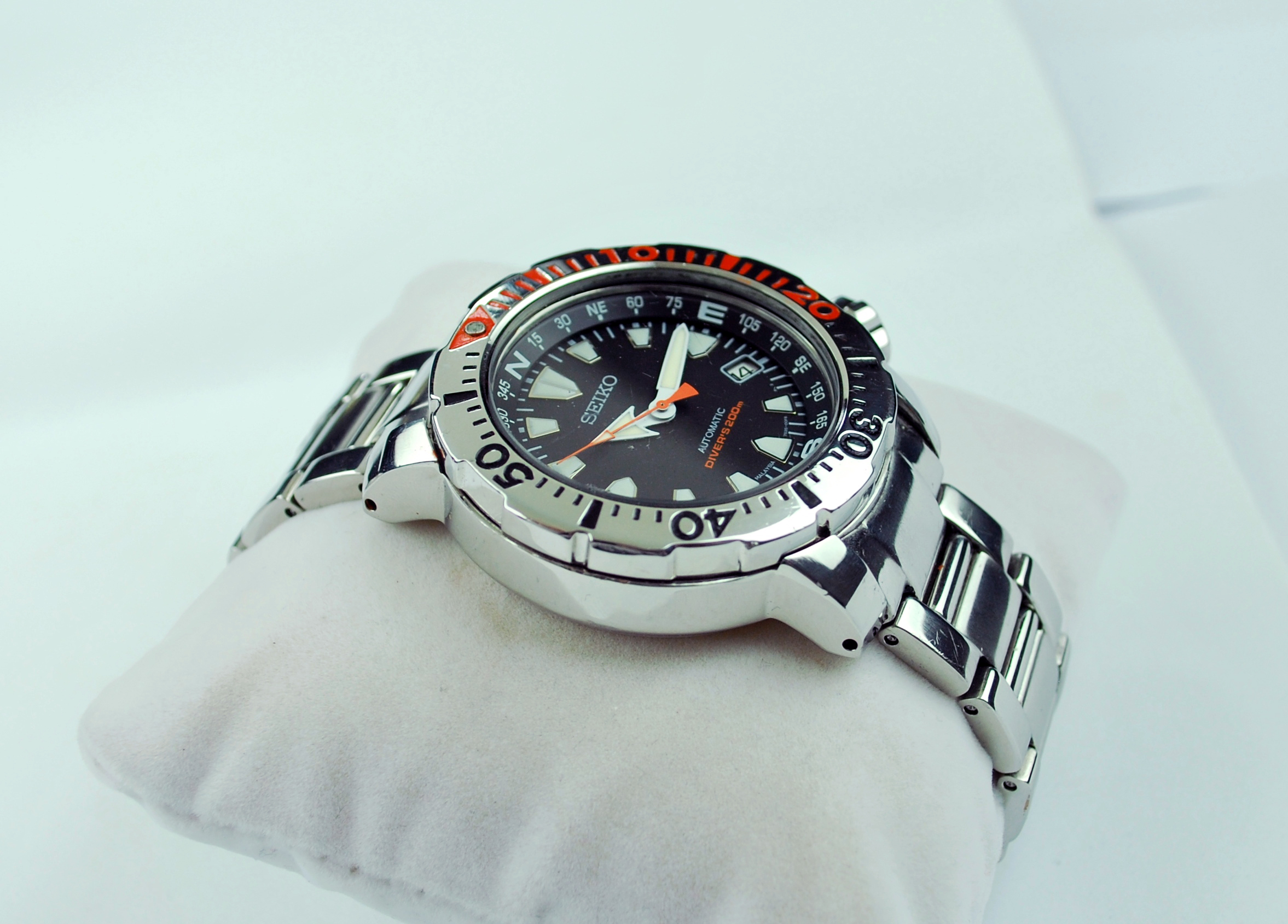 SEIKO Black Land Monster SNM035 Scuba Divers 200m Automatic