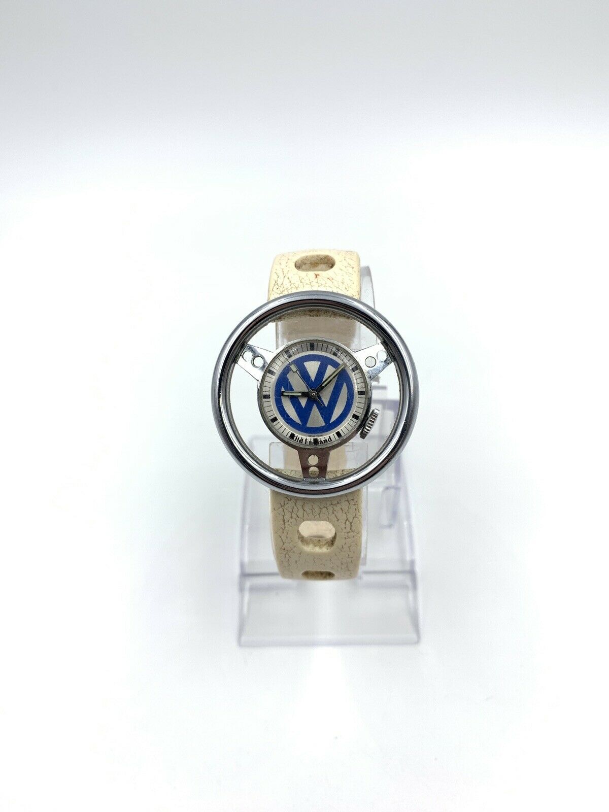 Vintage Volkswagen water 40m resistant Quartz Watch, made in Japan. All  original parts with good condition. Price 290$ with included… | Instagram