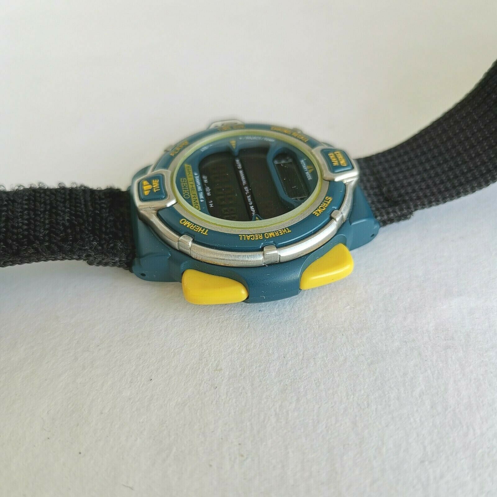 時計 SEIKO SKI THERMO S820-6000 SEIKO SKI THERMO WATCH S820-6000 ROTATING BEZEL DIGITAL VINTAGE