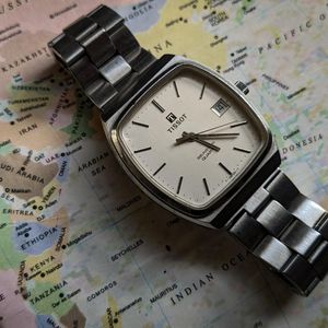 Nixon 15 Minutes The Famous Quartz Watch/Analog/Stainless