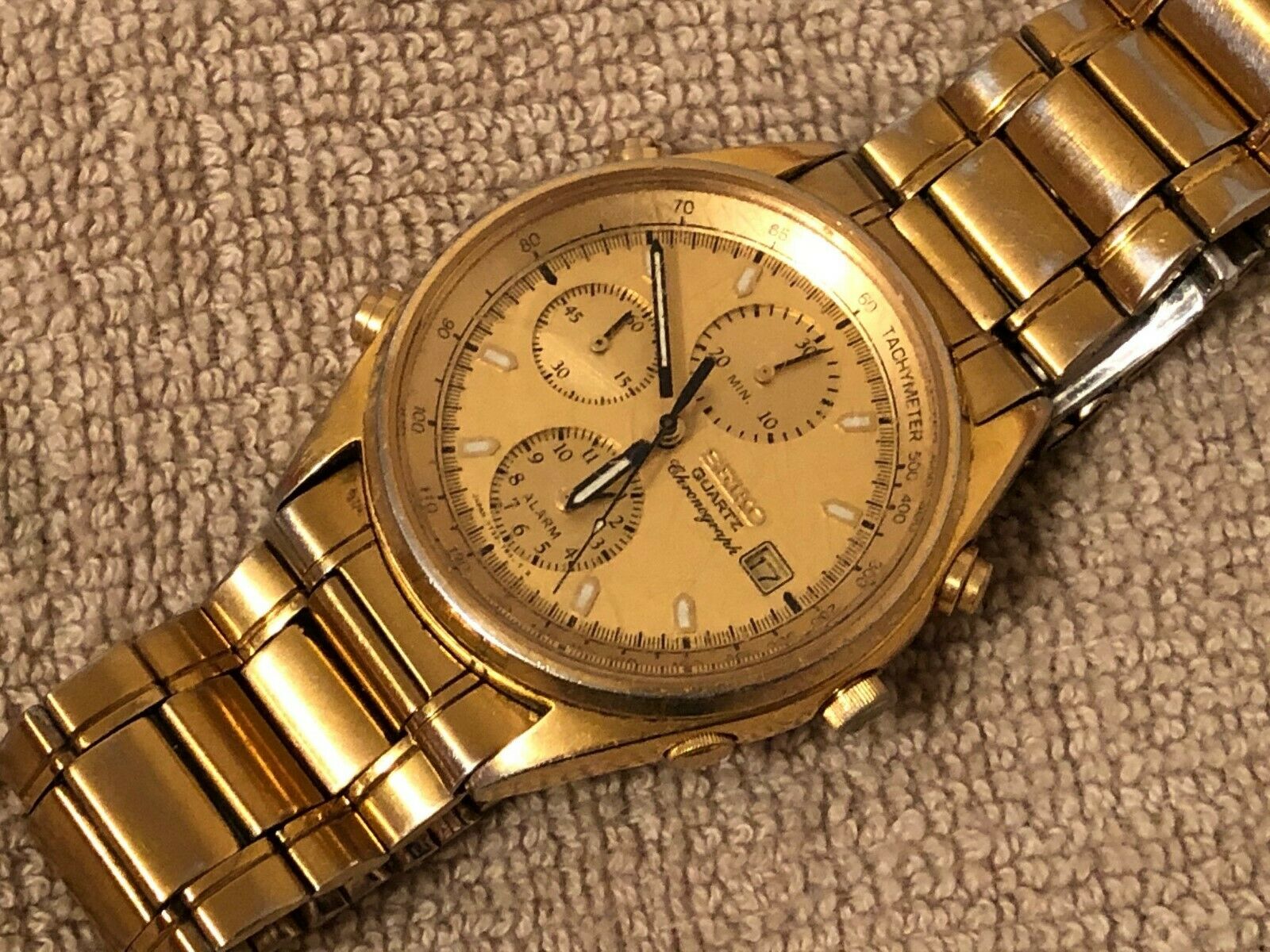 SEIKO 7T32-7C90 貴重ゴールドカラー