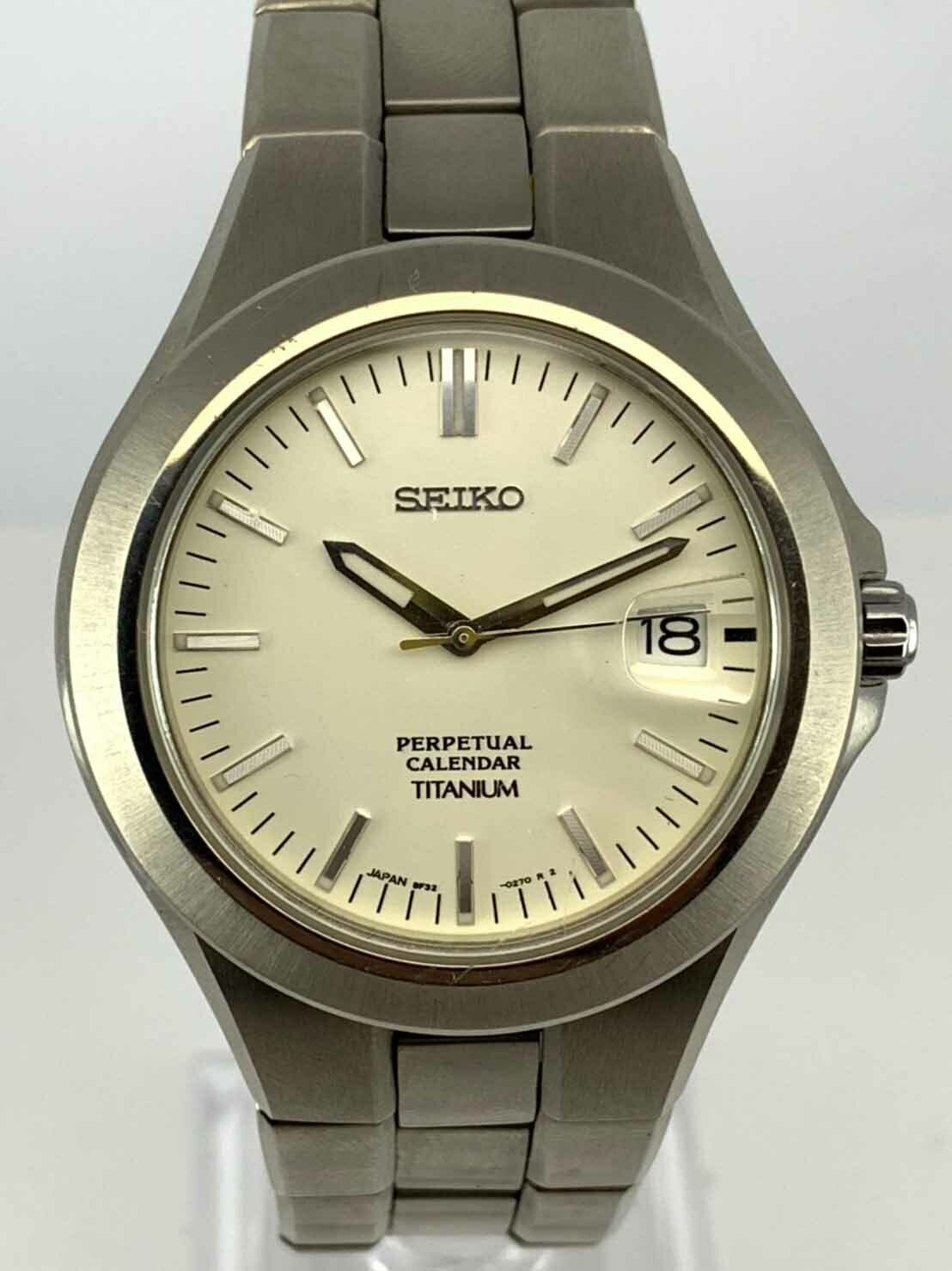 SEIKO Perpetual Calendar 8F32-0220 Quartz Wrist Watch Japan 