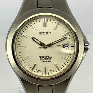 SEIKO Perpetual Calendar 8F32-0220 Quartz Wrist Watch Japan | WatchCharts