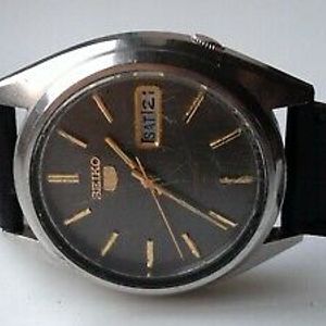 MENS VINTAGE SEIKO 5 7009-8740 AUTOMATIC DAY DATE BLACK DIAL CALENDAR WATCH  | WatchCharts