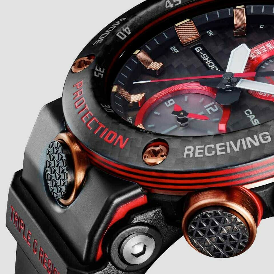 G-SHOCK GRAVITYMASTER CARBON CORE BLACK RED LIMITED EDITION