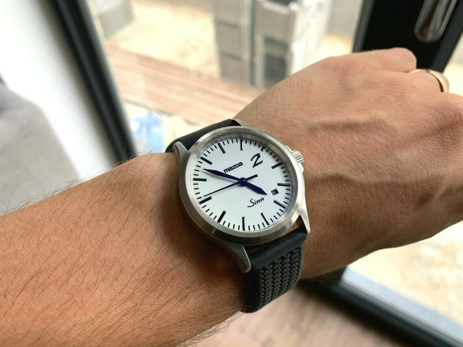 mm　バッジなし RARE Sinn 656 Mazda 2 Watch 656.4575 - RRP £1500 | WatchCharts