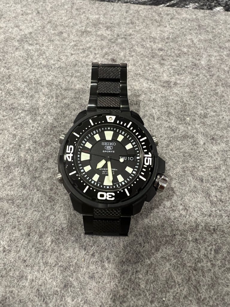 Seiko 5 SKZ255