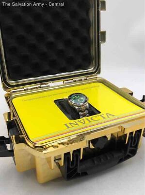 Invicta hot sale carrying case