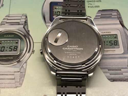 NOS 01-502 CASIO Casiotron 1976 Digital LCD Quartz watch uhr MOT