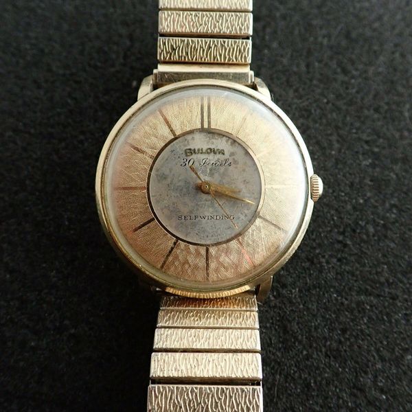 VINTAGE BULOVA AUTOMATIC WRISTWATCH 30 JEWELS RUNNING AND KEEPING TIME