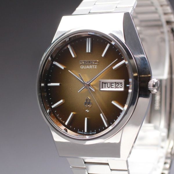 Rare! [MINT] Vintage Seiko men's Quartz watch 0843-8070 from Japan