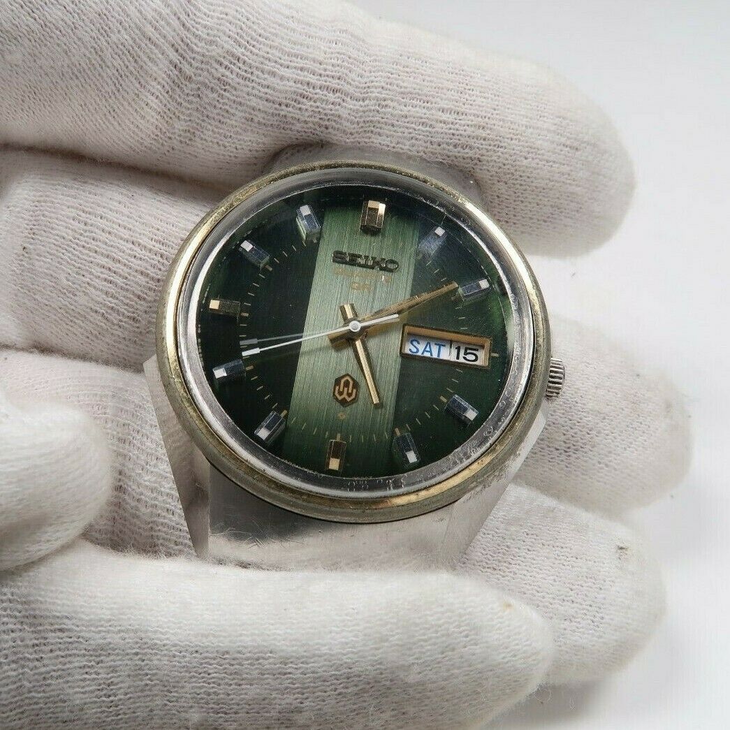 NICE VINTAGE SEIKO QUARTZ QR 3863-7020 BLUE DIAL WITH DAY