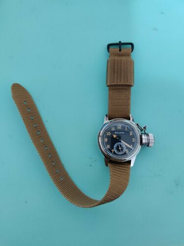 BULOVA USN BUSHIPS MILITARY WATCH with NEW CANTEEN CASE