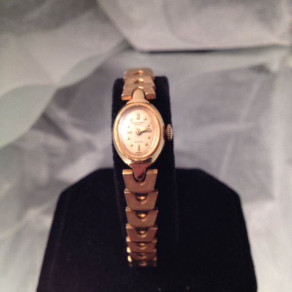 Montre Femme Vintage Le Roux Incabloc - Or Blanc 14 Carats - 17 Rubis - Cadran Blanc - Occasion