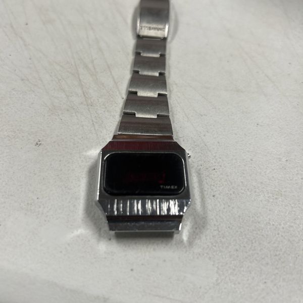 Timex Red Display Timex SSQ 200 Red LED Display | WatchCharts Marketplace