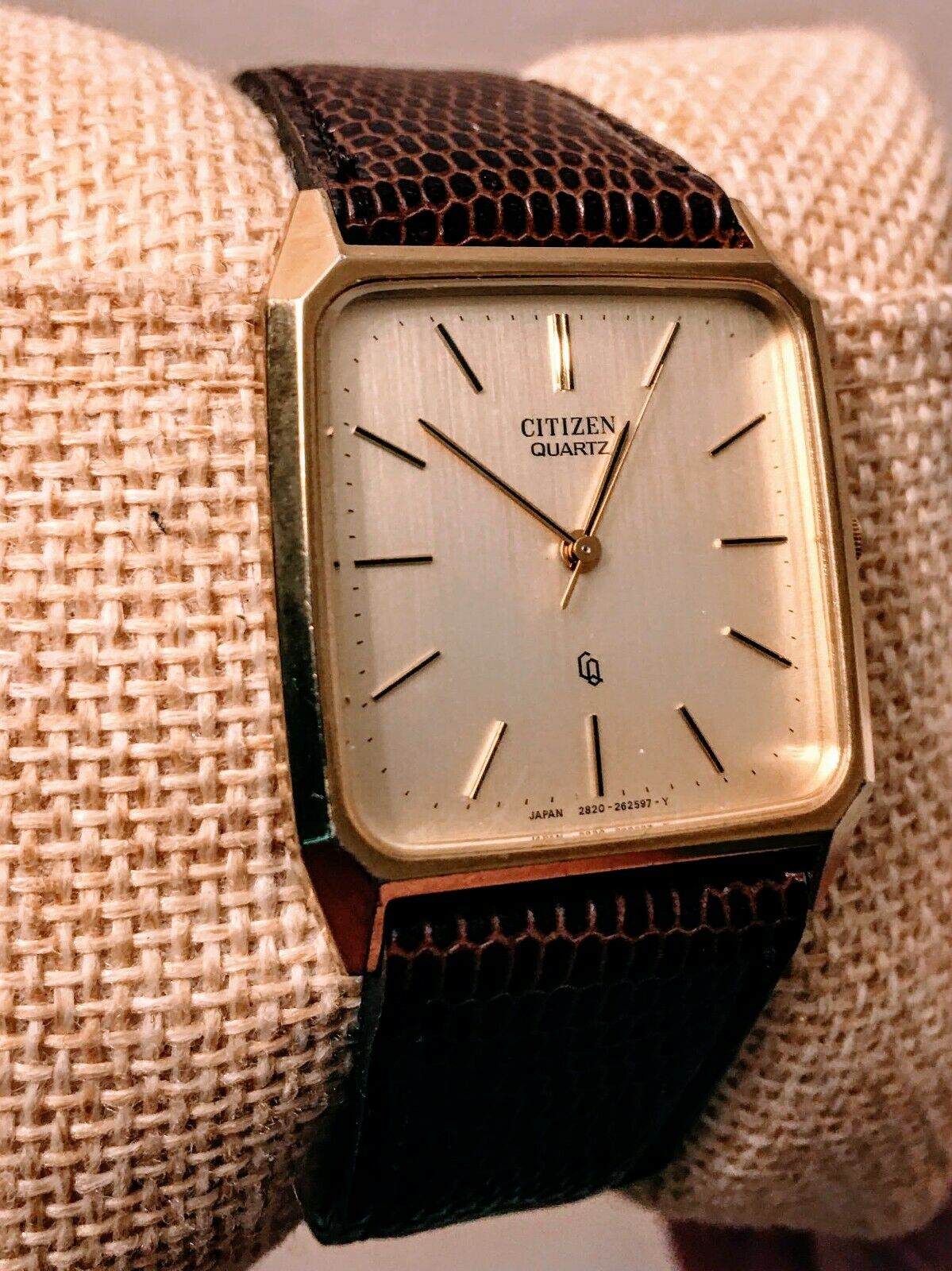 水盤，古銅製，時代物，重17千克。 Vintage Seiko Moonphase Mens Quartz Chronograph Wristwatch