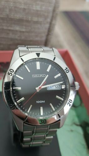 2003 SEIKO Mens Quartz Diver Sports Watch with Day Date 7N43