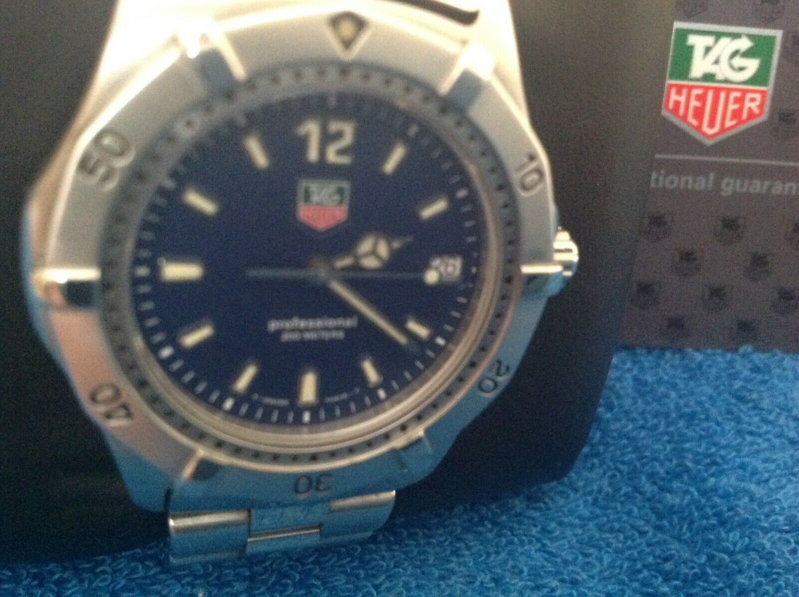 TAG Heuer 2000 series WK1113 men's watch with box and proof of purchase ...