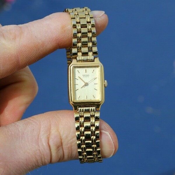 Vintage Seiko Women's Watch v401-5129 outlet