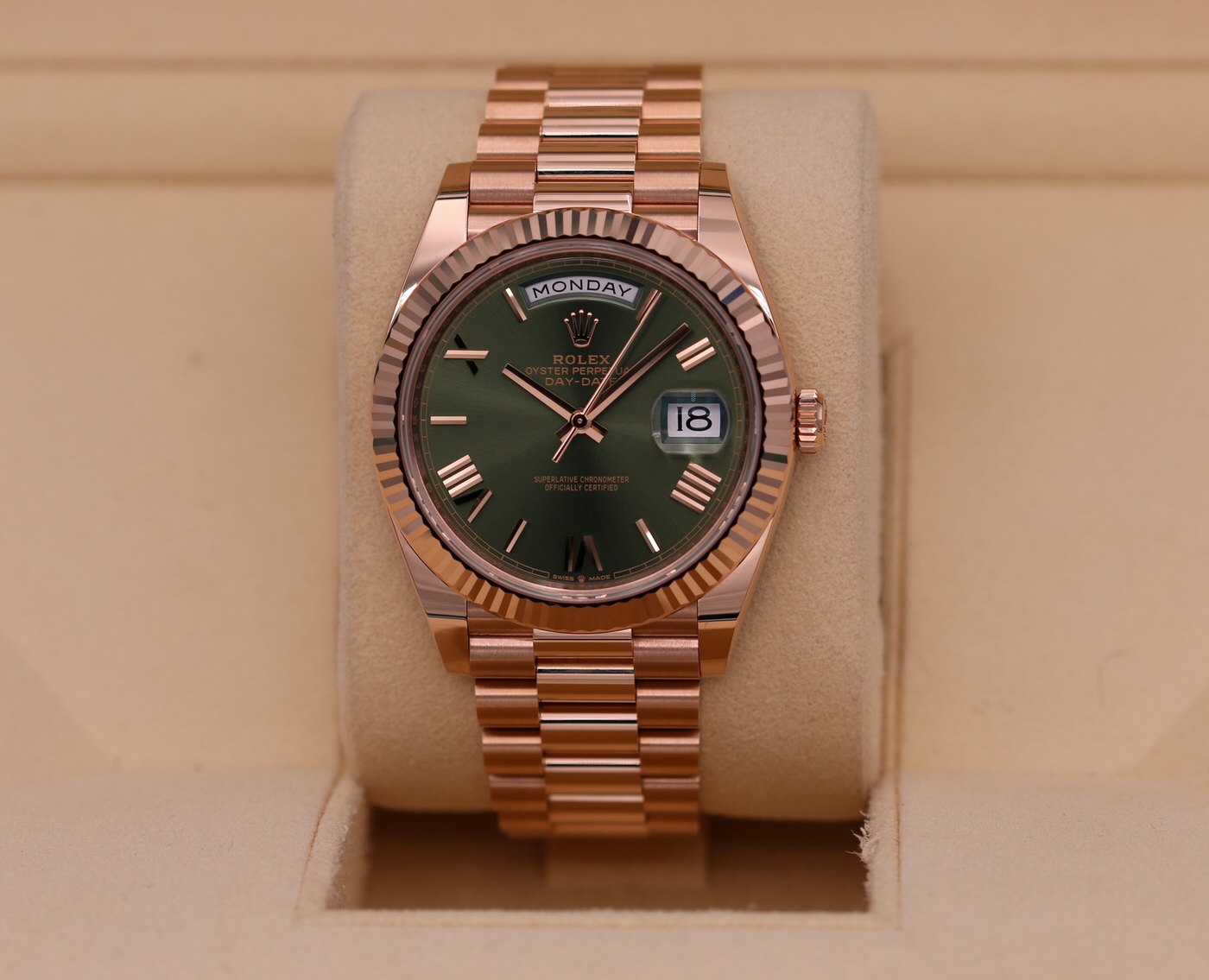 Day date 40 on sale rose gold green dial