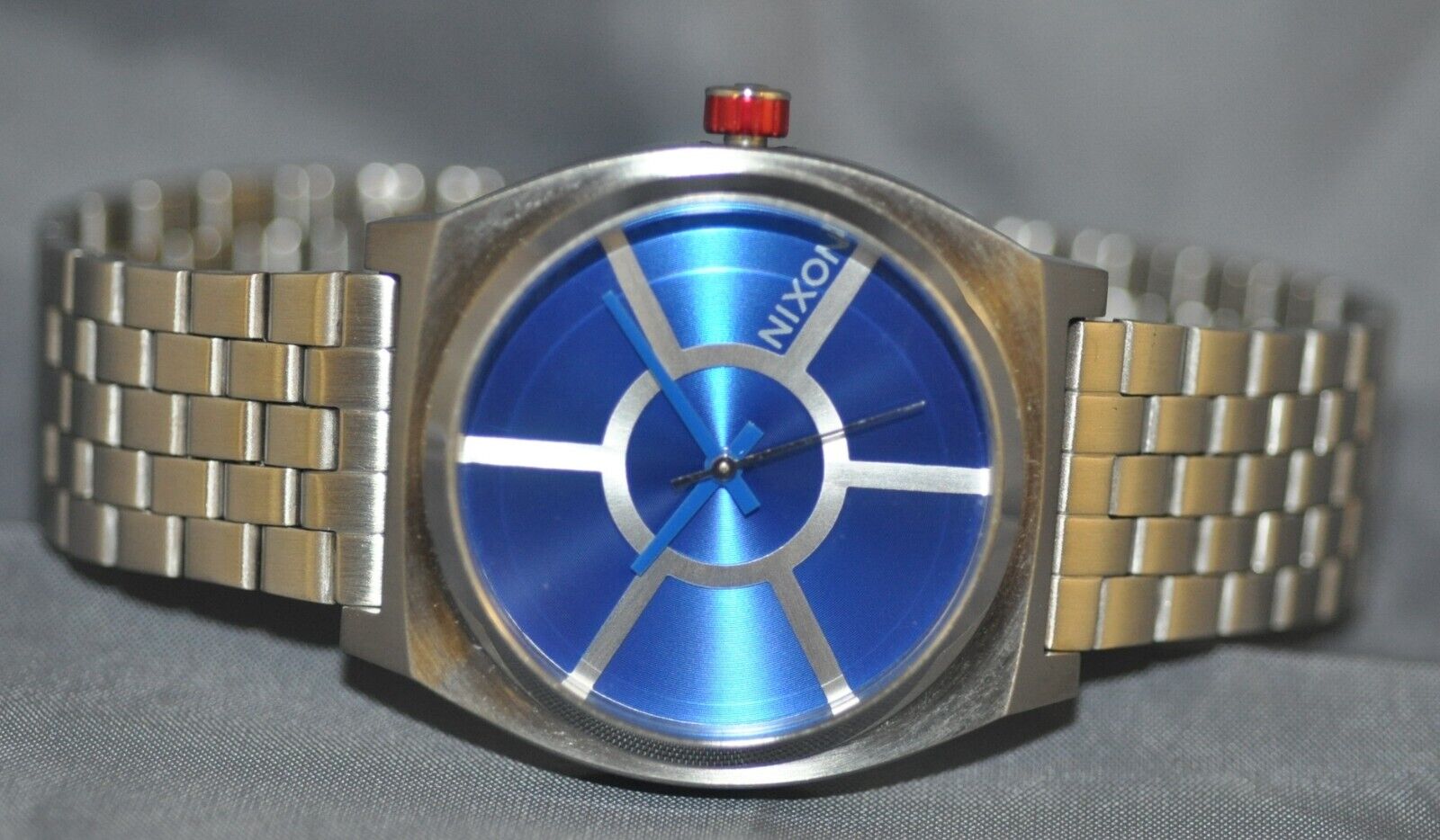 Nixon The Time Teller Star Wars Beep Boop R2D2 Blue Dial Stainless Steel Watch WatchCharts Marketplace