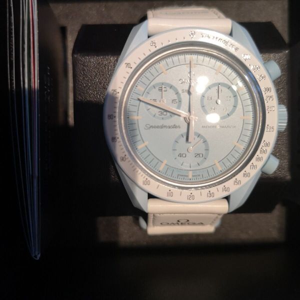 Omega x Swatch Mission to Venus â nuovo, mai indossato, con scatola Omega x Swatch Mission to Venus â nuovo, mai indossato, con scatola