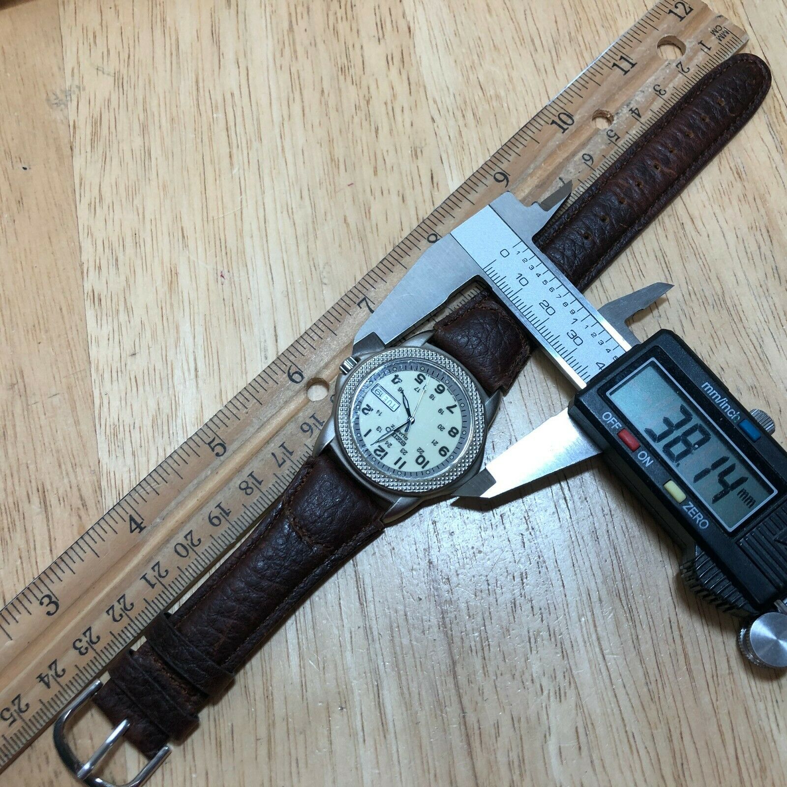 Vintage Seiko 7N43-6B20 Mens Luminous Dial Analog Quartz Watch Hours~New  Battery | WatchCharts