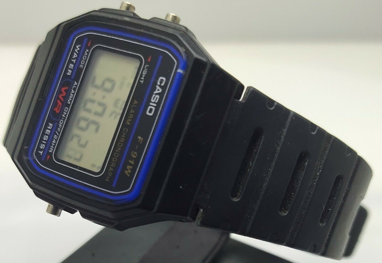 casio 593 a159w stainless steel back water resistant japan dh