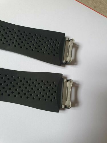 TAG Heuer Connected Modular 45 Black rubber Strap Model No