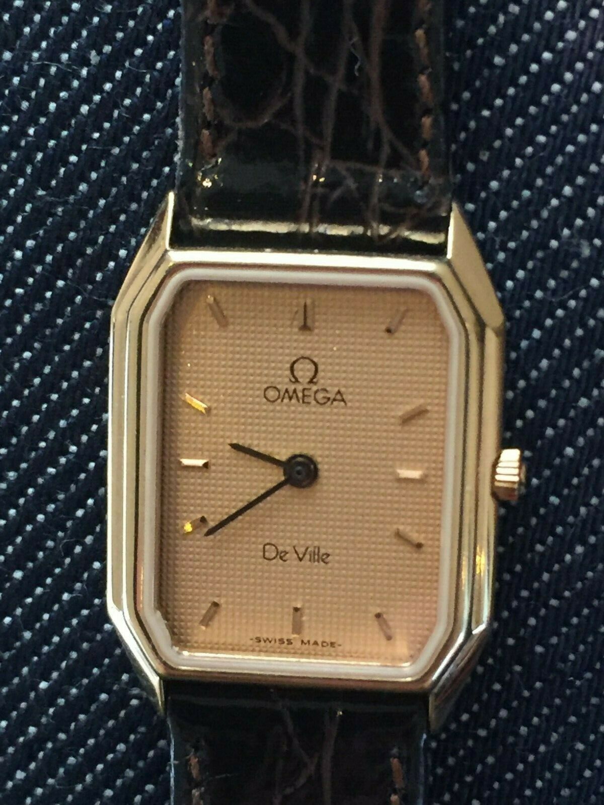 Vintage Omega DeVille Women's Heavy Gold Plated 10 Jewels Quartz