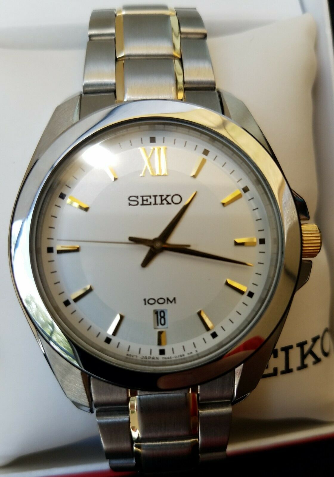 NOS Seiko 7N42-0FP0 Quartz In Silver w/Gold Accents | WatchCharts