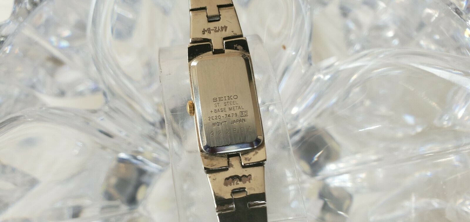 Vintage Seiko Quartz Silver Gold Tone Women s Watch 2E20 3241 80