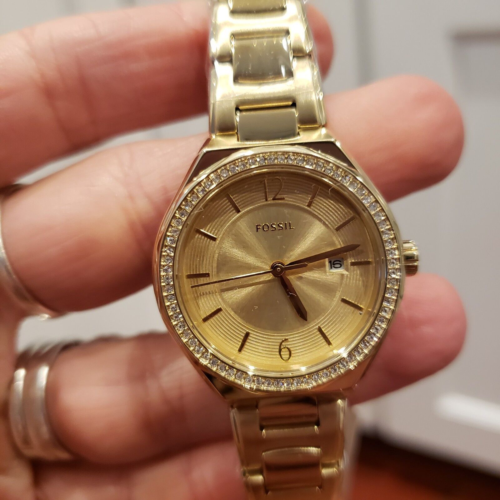 Fossil Watch BQ3801 1742312 Gold, 30mm, Excellent Condition Fossil Eevie Crystals Three-Hand Date Gold Tone Women main image 2