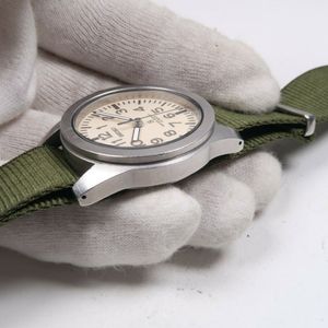 Vintage SEIKO SUS 7N21-0010 MILITARY STYLE FIELD WATCH Mens Japan