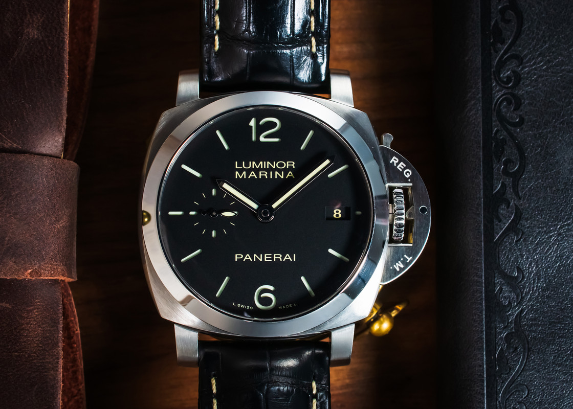 FSOT Panerai 723 Luminor Marina 1950 3 Days PAM723 Black dial on