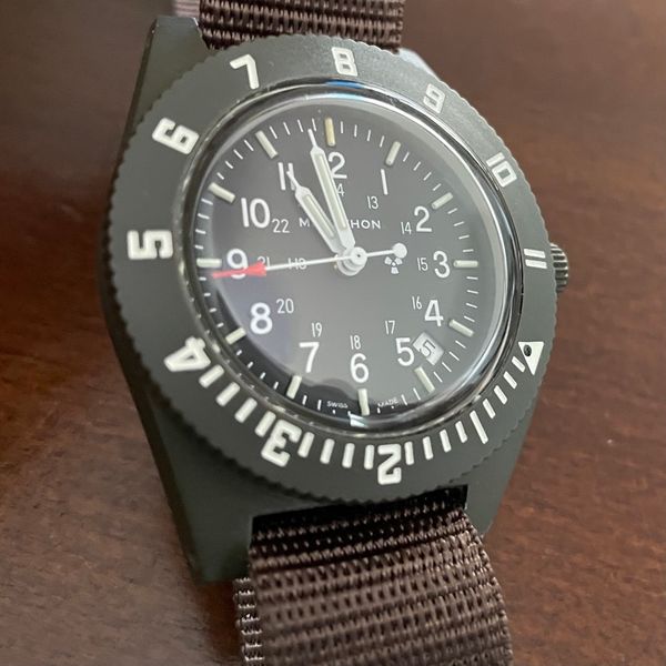 FS: Marathon Navigator Date, Sage Green, Full Kit | WatchCharts