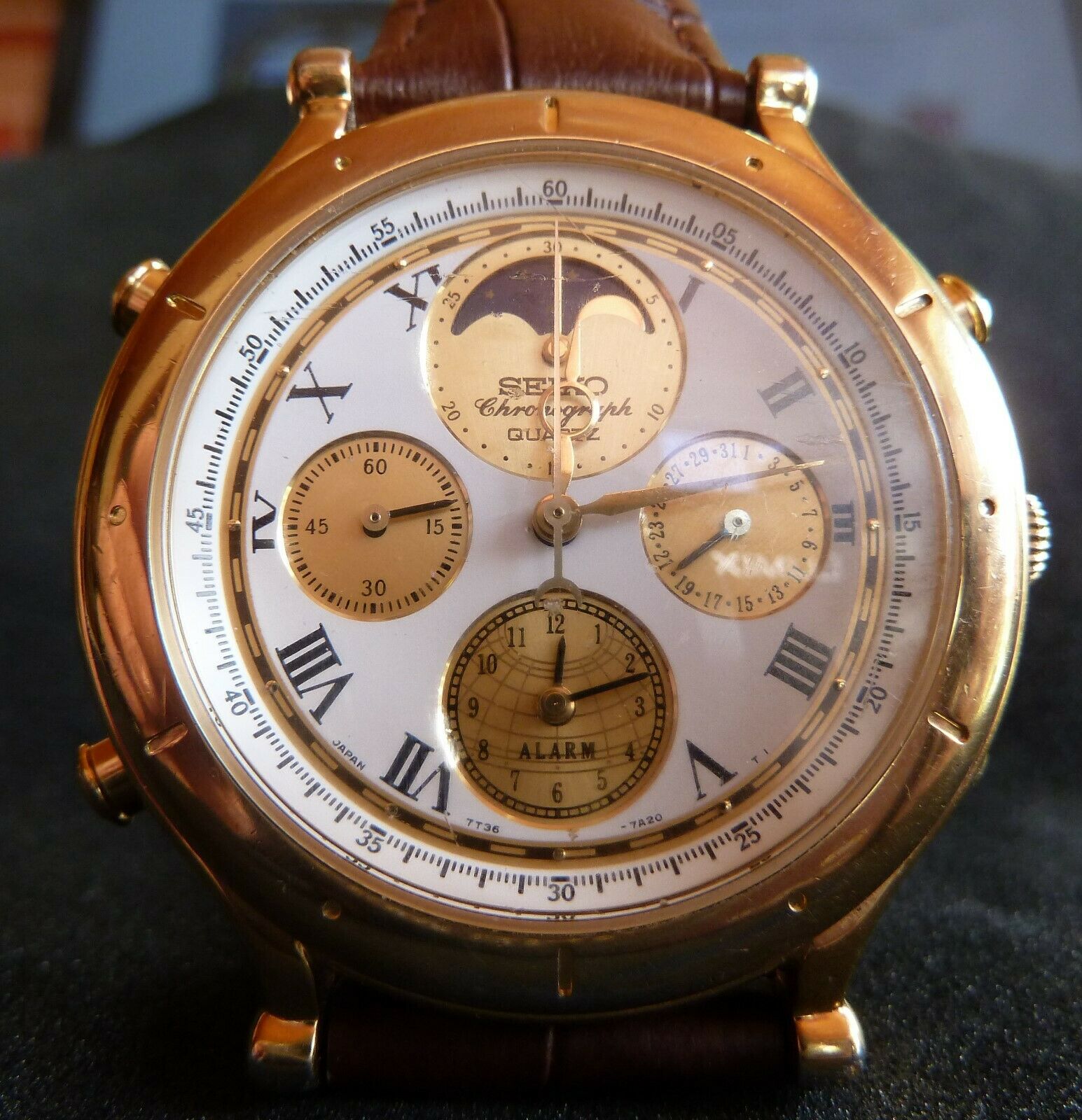 Seiko Chronograph 7T36-7A10 アイボリー クロノグラフ New Old Stock 1991 ULTRA RARE Seiko Age of Discovery moon