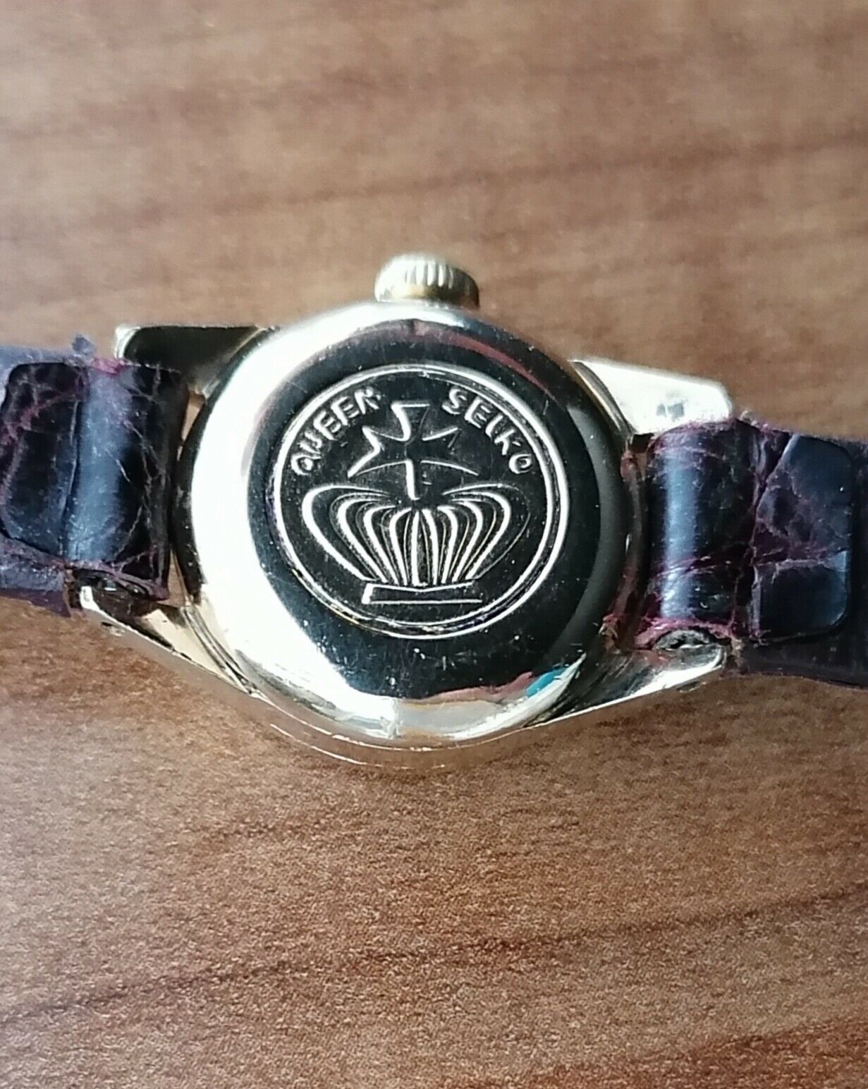 VINTAGE SEIKO QUEEN DIASHOCK 23 JEWELS WOMEN GOLD PLATED 1964 HAND