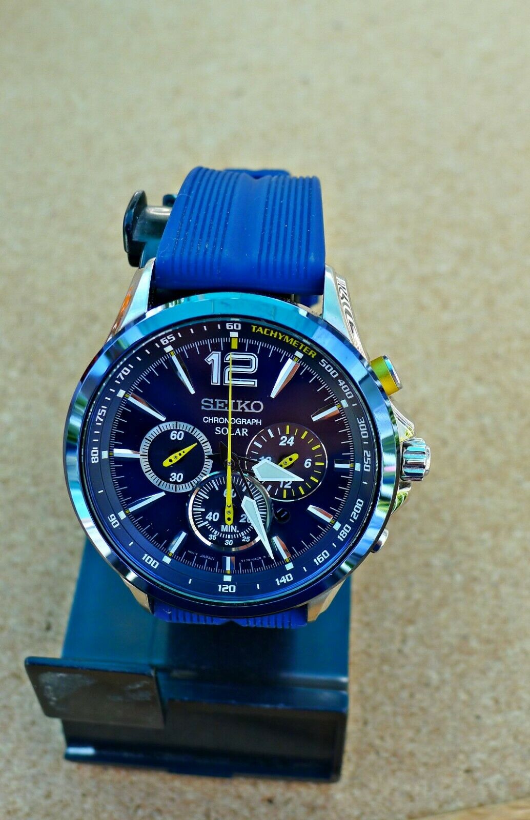 SEIKO Men s SOLAR CHRONOGRAPH JIMMIE JOHNSON SPECIAL EDITION