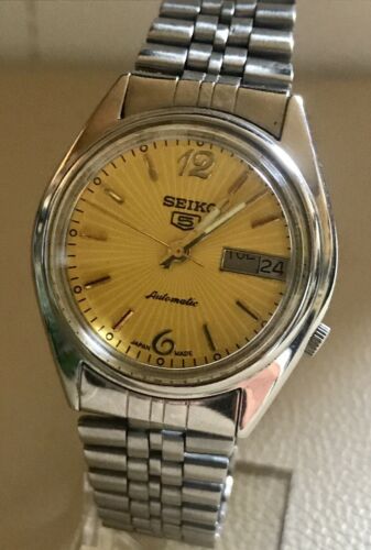 seiko 5 yellow dial