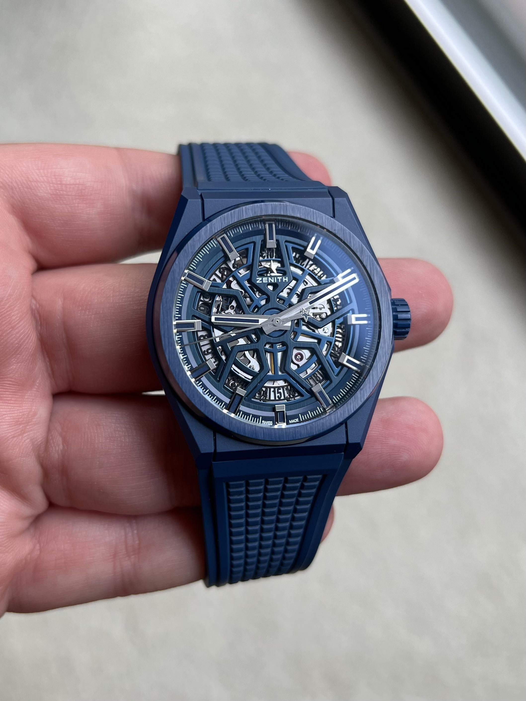 NEW : Zenith Defy Classic Ceramic White (and Blue) – HOROLOGIUM