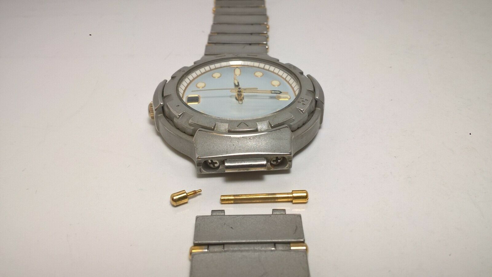 SEIKO ジウジアーロ　5H22-6A30 ヴィンテージ Very Rare Seiko Giugiaro Design 5H22-6A30 Industrial Shroud Diver