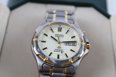 Mens Seiko Kinetic Sports 100 Titanium WRISTWATCH 5M43 0B69 Non