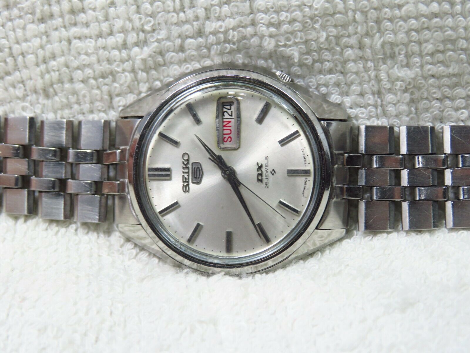 Vintage 1967 SEIKO 5 DX Automatic watch [ 6106- 7030] | WatchCharts  Marketplace