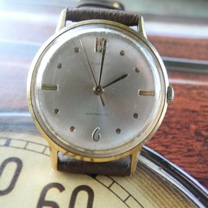 Classic Vintage Mens Timex Marlin 1967 Dot dash dial hand wind 