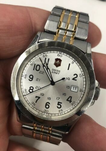 VICTORINOX SWISS ARMY 24656 ミリタリーウォッチ Buy Victorinox Swiss Army Men 24656 Infantry Leather Quartz