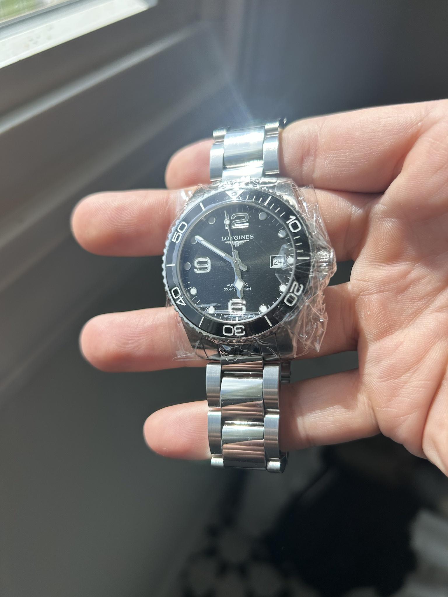 Longines hydroconquest best sale 39mm ceramic